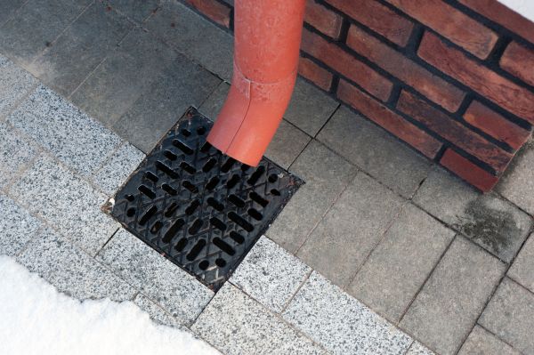 Downspout Drainage Service in Eugene