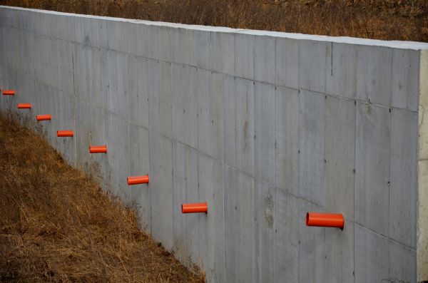 Cost of Retaining Wall Drainage in Eugene